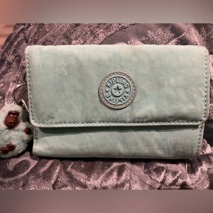 kipling pixi medium aqua organizer wallet